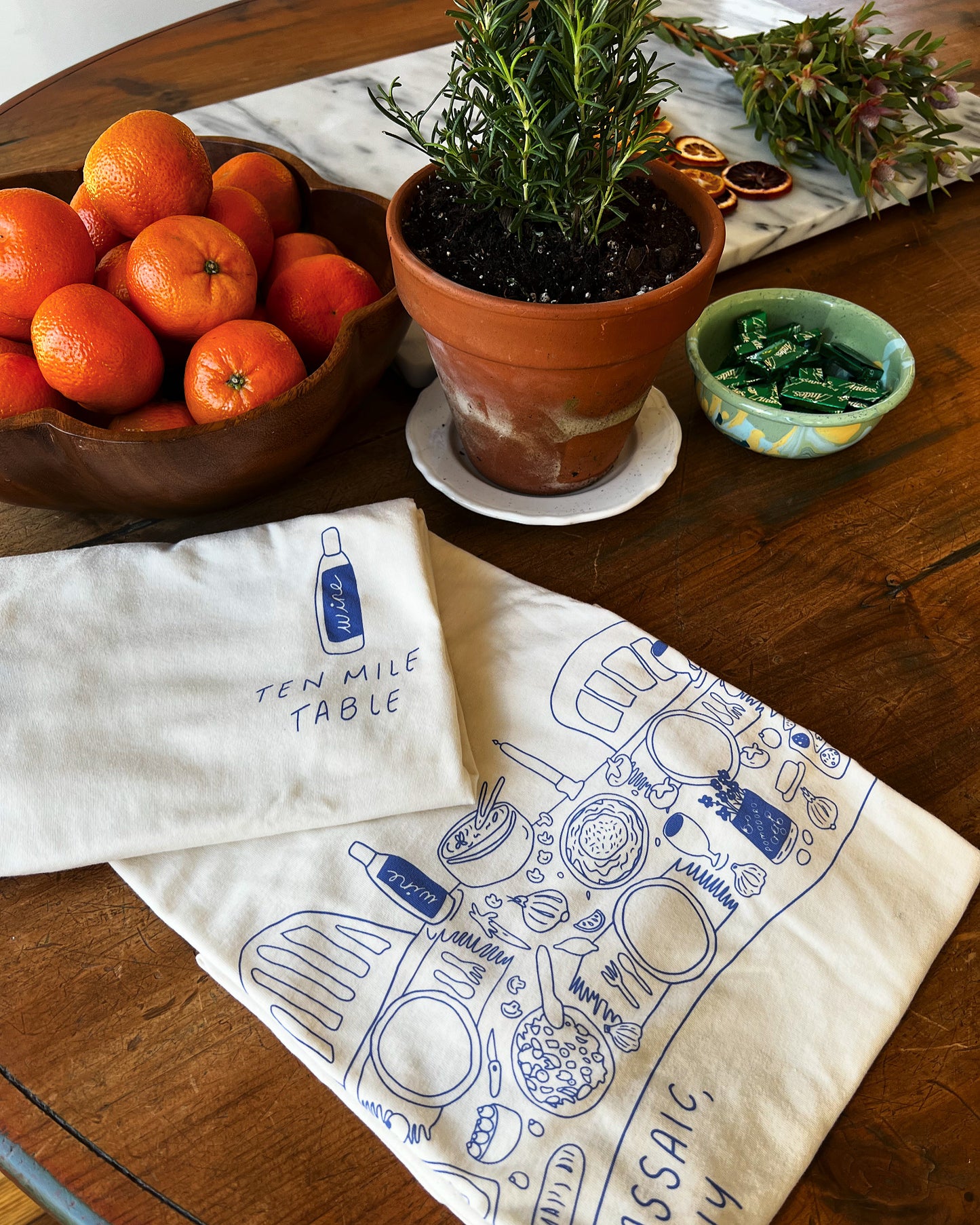 Ten Mile Table - T-Shirt - SMALL